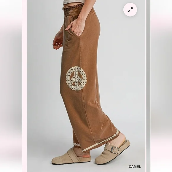 Umgee Peace Lace Applique Mineral Wash Wide Leg Pants-Size Large - Picture 3 of 16